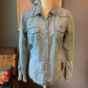 ‎Live 4 Truth Western Denim Shirt 🌹🥰